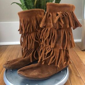 *Real* Minnetonka leather fringe boots